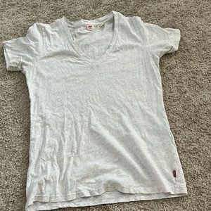Levi’s v neck